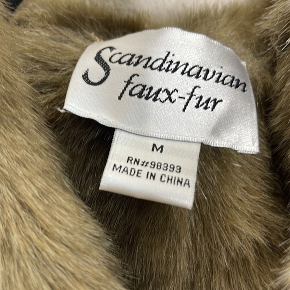 Scandinavian Faux Fur Reversible Suede Fur Coat Jacket - Picture 5 of 8